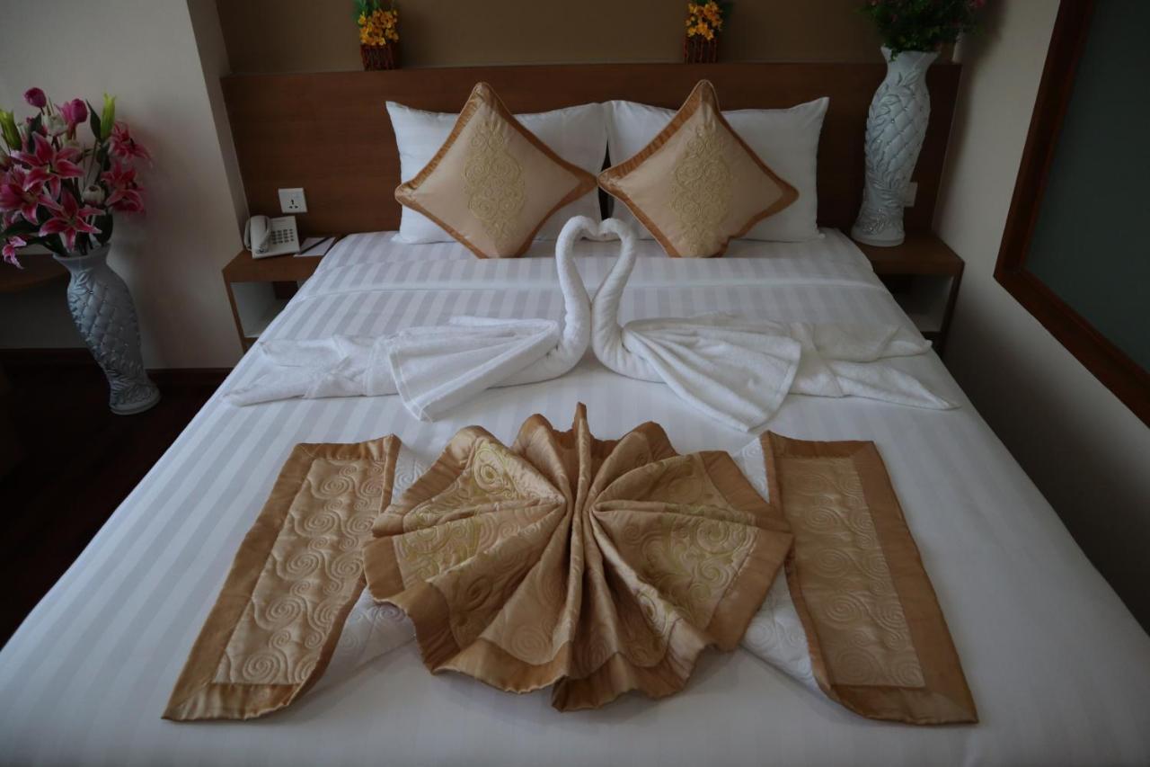 Yangon Hotel 57 Esterno foto